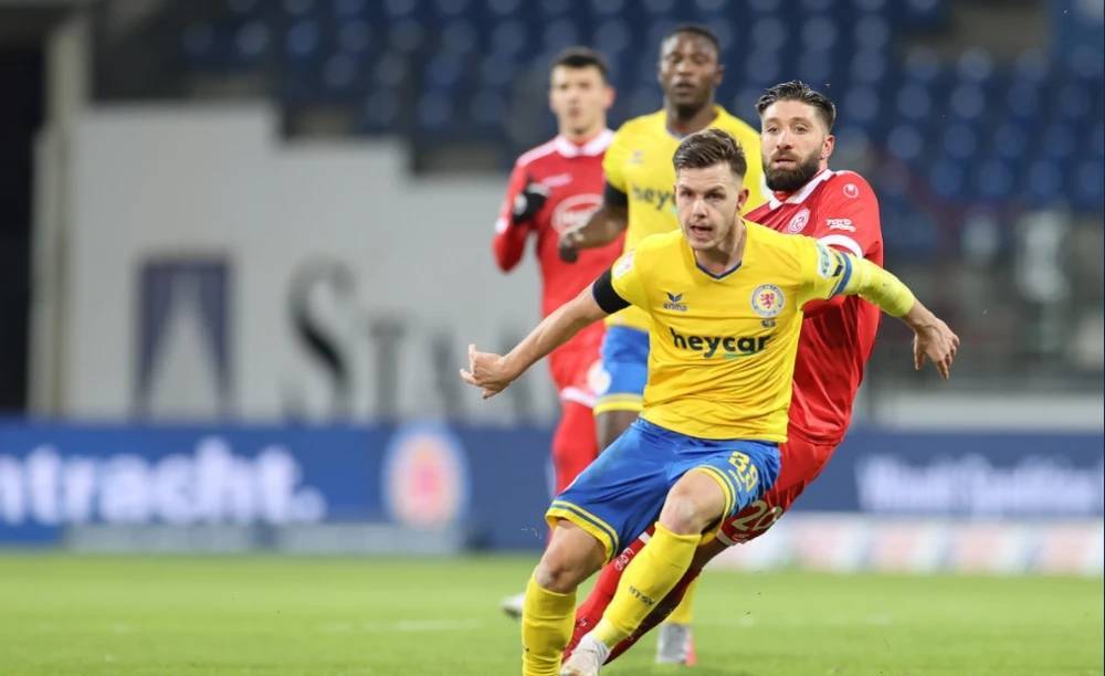 利再次战胜 利再次战胜